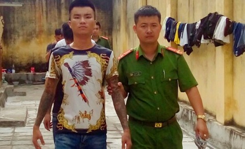 Bắt nhóm đối tượng chuyên “bảo kê”, cưỡng đoạt tài sản của tài xế taxi và thương lái tại Sầm Sơn