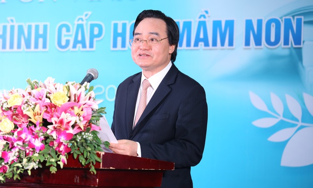 Bộ trưởng Phùng Xuân Nhạ: “Nghề giáo viên mầm non áp lực nhất nhưng đời sống còn khó khăn”