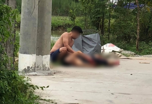 Điều tra vụ anh em sinh đôi sát hại nhau giữa đường