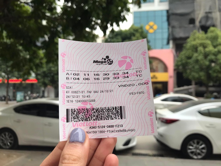 Ngoài tài xế vừa nhận 214 tỷ đồng, những ai trúng xổ số
