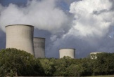 Pháp kịp thời kiểm soát hỏa hoạn tại một nhà máy điện hạt nhân