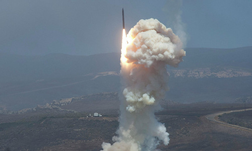 Lá chắn tên lửa Mỹ phóng thử hồi năm 2015. Ảnh: MDA.