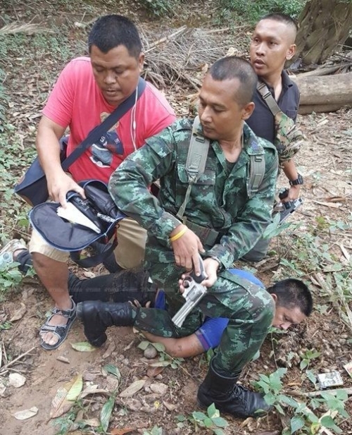 Cảnh sát bắt giữ hung thủ trong một khu rừng ở biên giới Thái Lan - Myanmar.