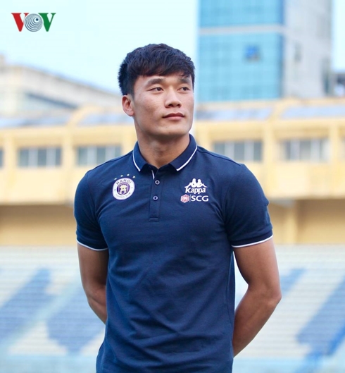 Chia tay CLB Thanh Hoá, thủ môn Bùi Tiến Dũng cập bến Hà Nội FC.