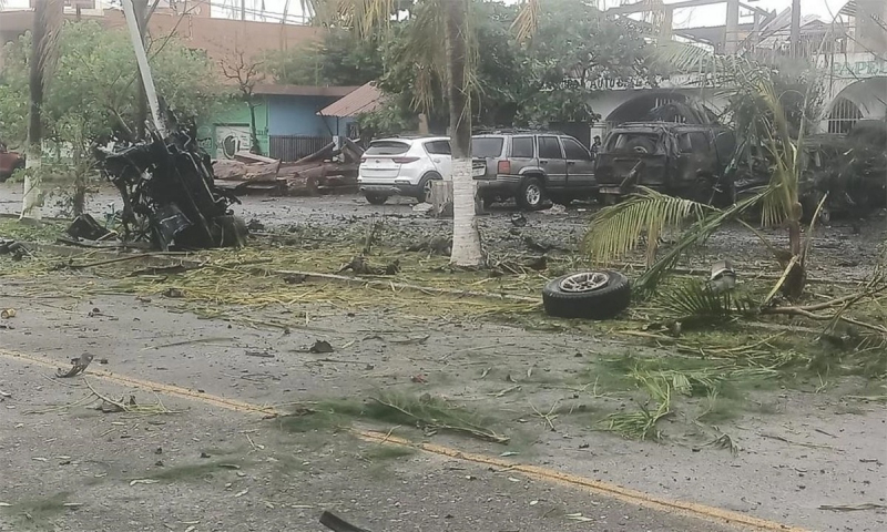 Đồn cảnh sát ở Mexico bị đánh bom, 5 người chết