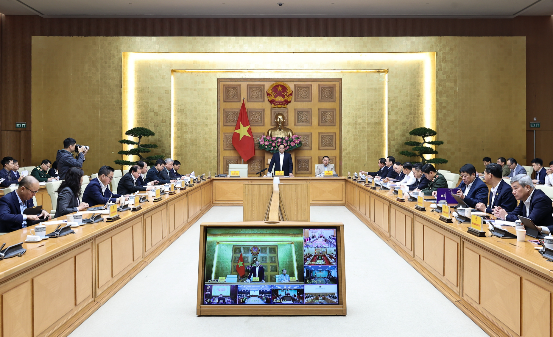 Thủ tướng yêu cầu thần tốc hơn nữa triển khai