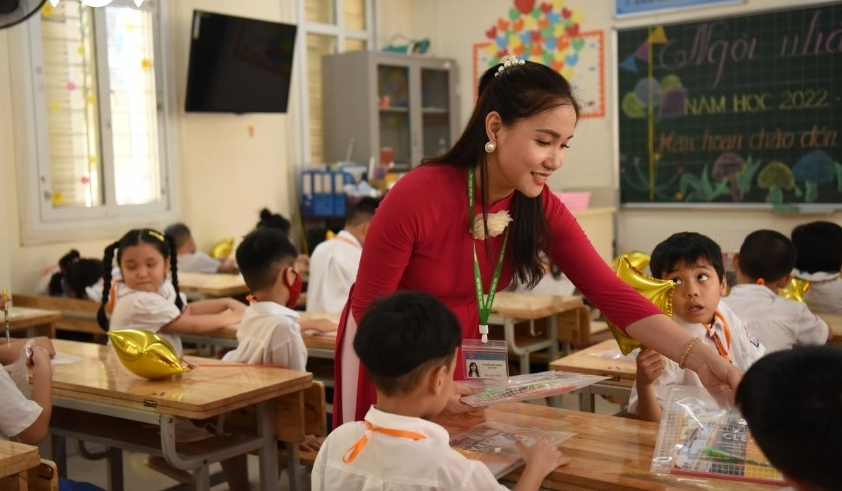 Có nên quy định hiệu trưởng trường phổ thông không làm quá 2 nhiệm kỳ ở 1 trường?