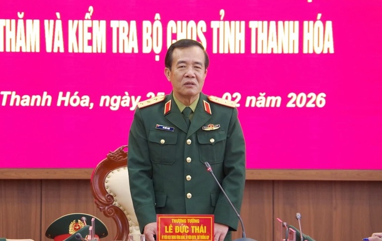 Thứ trưởng Bộ Quốc phòng Lê Đức Thái thăm và kiểm tra tại Bộ CHQS tỉnh Thanh Hóa