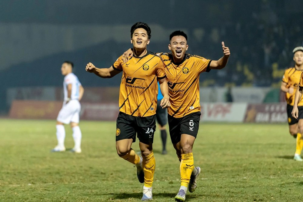 Đông Á Thanh Hóa chật vật bám trụ V-League