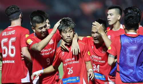 Khoa Ngô đang làm 'loạn' cả V.League