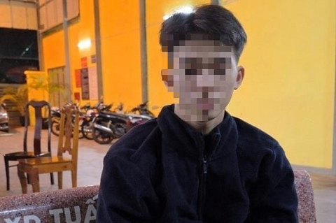 Hai đối tượng truy nã lần lượt sa lưới