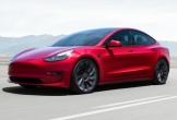 Tesla Mode 3 có giá thấp hơn xe chạy nhiên liệu xăng Toyota Camry