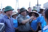 Thủ tướng động viên người lao động thi công đường dây 500 kV ở Thanh Hoá