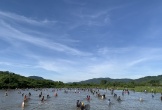 Hàng ngàn người dự lễ hội đánh bắt cá Đồng Hoa có từ 300 năm trước
