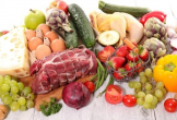 Loạt thực phẩm quen mặt ngon đến mấy cũng không nên ăn sống, cực hại sức khỏe