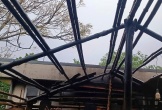 Dông lốc ở Thanh Hóa gây hư hại hàng chục ngôi nhà