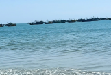 Xuống biển gỡ lưới ra khỏi chân vịt, một người bị sóng cuốn mất tích