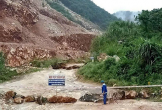 Một phụ nữ tử vong khi đi làm quặng