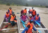 Hai chị em bị lũ cuốn mất tích khi đi soi ếch trong đêm