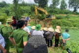 Thanh Hóa: Công an kiểm tra trại lợn và yêu cầu tháo dỡ đường ống xả thải ra môi trường