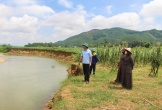 Sông Âm sạt lở, người dân bất an