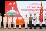 Đại tướng Lương Tam Quang trao danh hiệu Anh hùng cho một phòng Công an Thanh Hóa