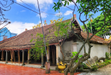 Đình cổ chờ sập ở Thanh Hóa, dân làng dùng tre luồng chống đỡ