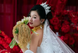 Bó hoa cưới kết từ 'lúa chín cúi đầu' của cô dâu miền Tây gây sốt MXH