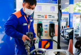 Giá xăng giảm còn 20.000 đồng/lít